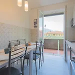 Acqua Chiara By Rent دونغو