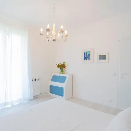 Acqua Chiara By Rent *