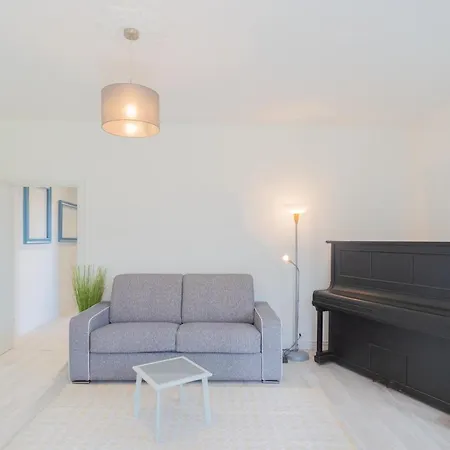 Acqua Chiara By Rent Dongo