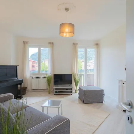 Acqua Chiara By Rent